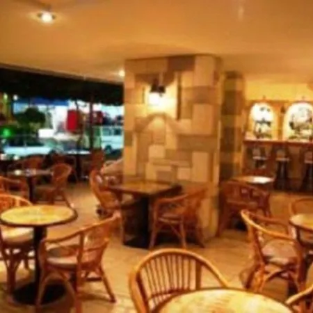 贾丽娜酒店 2* Rhodes City