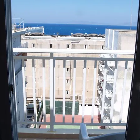 Carina 2* Rhodes City