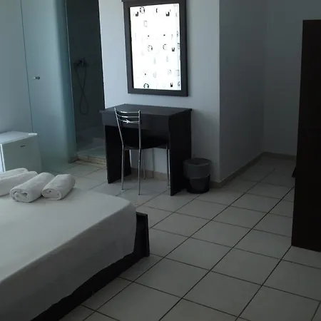 Carina ホテル Rhodes City